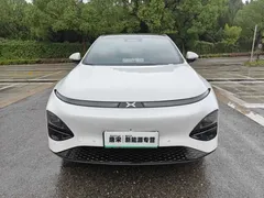 2023 Xpeng G6 580 Long Range Pro, белый — фото 2