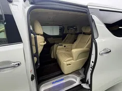 2021 Toyota Alphard Hybrid 2.5L Luxury, белый — фото 8