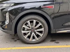 2025 Hongqi HS7 2.0T PHEV 4WD 6-seat, чёрный — фото 5