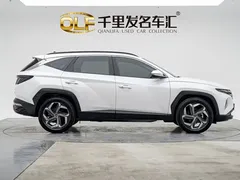 2023 Hyundai Tucson L 1.5T AT 2WD DLX Luxury, белый — фото 7