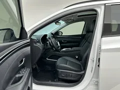 2023 Hyundai Tucson L 1.5T AT 2WD DLX Luxury, белый — фото 17