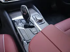 2022 BMW 5 Series 530Li Leading Luxury Package, чёрный — фото 12