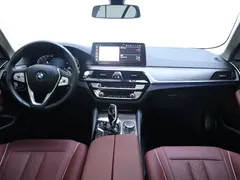 2022 BMW 5 Series 530Li Leading Luxury Package, чёрный — фото 13