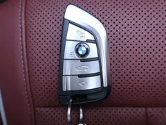 2022 BMW 5 Series 530Li Leading Luxury Package, чёрный — фото 25