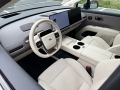 2025 Li Auto i8 Standard, белый — фото 10