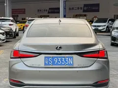 2023 Lexus ES 200 Excellence — фото 3