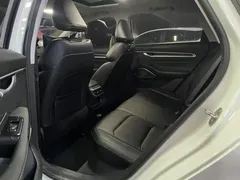 2022 Geely Emgrand 4th Gen 1.5L CVT Premium, белый — фото 9