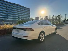 2023 Honda Accord 260TURBO, белый — фото 4