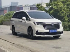 2022 Honda Odyssey 2.0L e:HEV, белый — фото 3