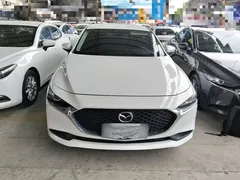 2021 Mazda 3 1.5L AT, белый — фото 3
