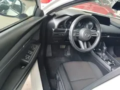 2021 Mazda 3 1.5L AT, белый — фото 16