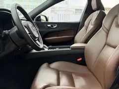 2022 Volvo XC60 4WD Luxury, чёрный — фото 7