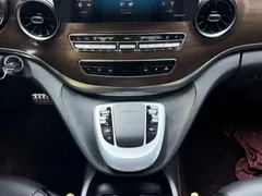 2022 Mercedes-Benz V-Class V 260 L Long Wheelbase Luxury, чёрный — фото 11