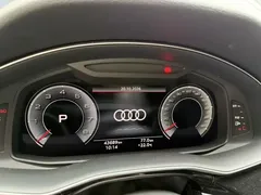 2023 Audi Q7 55 TFSI quattro S line Sport, чёрный — фото 3