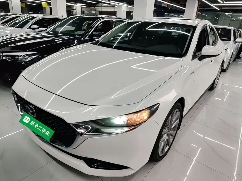 2021 Mazda 3 2.0L AT
