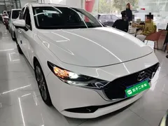 2021 Mazda 3 2.0L AT, белый — фото 4