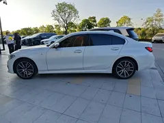 2022 BMW 3 Series 320Li M Sport Package, белый — фото 3