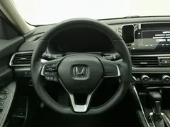 2022 Honda Accord 260TURBO Luxury, белый — фото 11