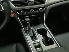 2022 Honda Accord 260TURBO Luxury, белый — фото 13