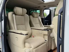 2021 Toyota Alphard Hybrid 2.5L Premium, белый — фото 18