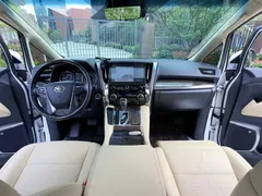 2021 Toyota Alphard Hybrid 2.5L Premium, белый — фото 21