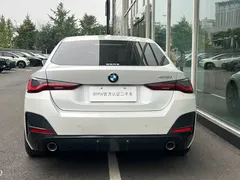 2022 BMW 4 Series 425i Gran Coupe M Sport Package, белый — фото 3