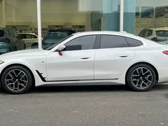 2022 BMW 4 Series 425i Gran Coupe M Sport Package, белый — фото 5