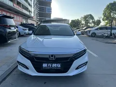 2018 Honda Accord Hybrid 2.0L, белый — фото 2