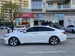 2018 Honda Accord Hybrid 2.0L, белый — фото 3