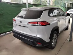 2023 Toyota Frontlander 2.0L CVT Leading, белый — фото 3