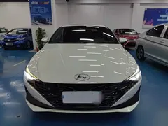 2021 Hyundai Elantra 240TGDi DCT LUX Premium, белый — фото 3