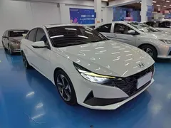 2021 Hyundai Elantra 240TGDi DCT LUX Premium, белый — фото 4