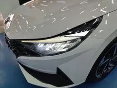 2021 Hyundai Elantra 240TGDi DCT LUX Premium, белый — фото 24