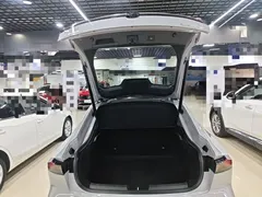 2022 Changan UNI-V 1.5T Premium — фото 19