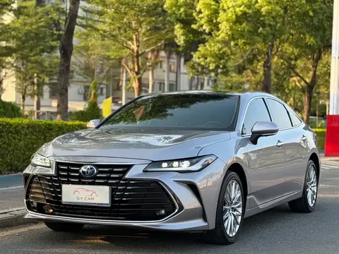 2023 Toyota Avalon Hybrid 2.5L XLE Premium