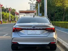 2023 Toyota Avalon Hybrid 2.5L XLE Premium — фото 4