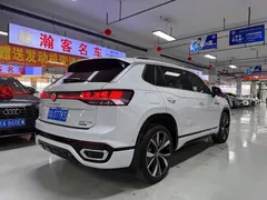 2023 Volkswagen Tayron 380TSI 4WD R-Line Pro, белый — фото 2