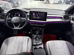 2023 Volkswagen Tayron 380TSI 4WD R-Line Pro, белый — фото 6