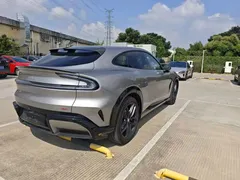 2025 Xiaomi YU7 4WD Max — фото 7
