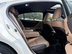 2020 Lexus ES 300h Premium, белый — фото 7
