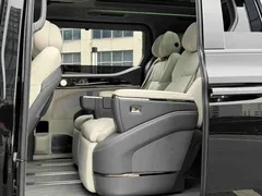 2024 Zeekr 009 6-Seat Executive 4WD 108kWh, чёрный — фото 16