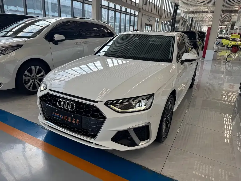 2022 Audi A4L 40 TFSI Fashion Dynamic