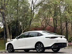 2023 Changan Lamore 1.5T GDI DCT Pilot, белый — фото 7