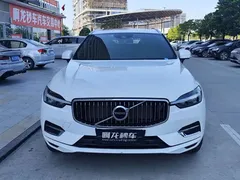 2021 Volvo XC60 4WD Luxury, белый — фото 2