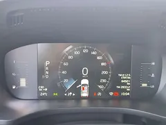 2021 Volvo XC60 4WD Luxury, белый — фото 7