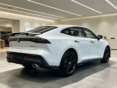 2022 Changan UNI-V 1.5T Premium, белый — фото 9