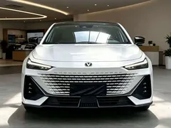 2022 Changan UNI-V 1.5T Premium, белый — фото 11