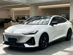 2022 Changan UNI-V 1.5T Premium, белый — фото 12
