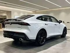 2022 Changan UNI-V 1.5T Premium, белый — фото 14