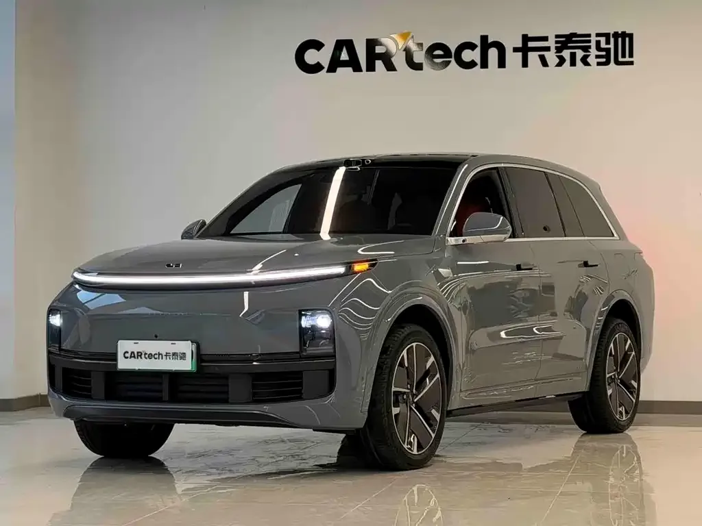 2025 Li Auto L8